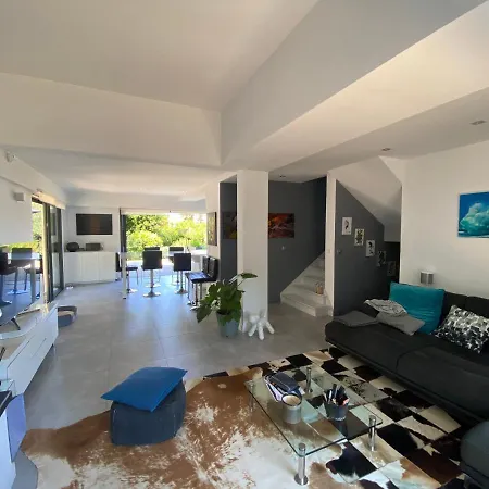 Вилла Biarritz, Villa Standing 8 Couchages, Grand Jardin *