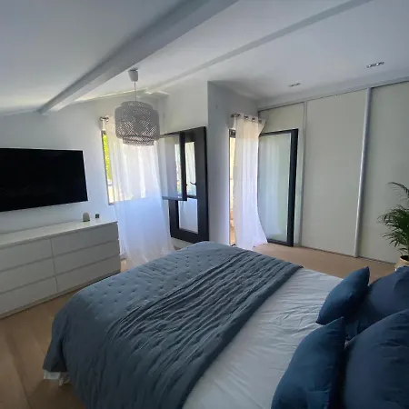 Biarritz, Villa Standing 8 Couchages, Grand Jardin Villa Biarritz